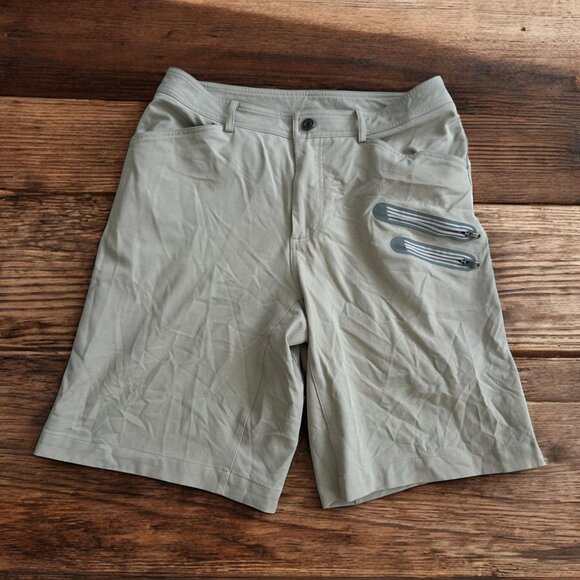 LULULEMON Men's Tan Casual Side Zip Shorts Size 34 - Picture 1 of 9